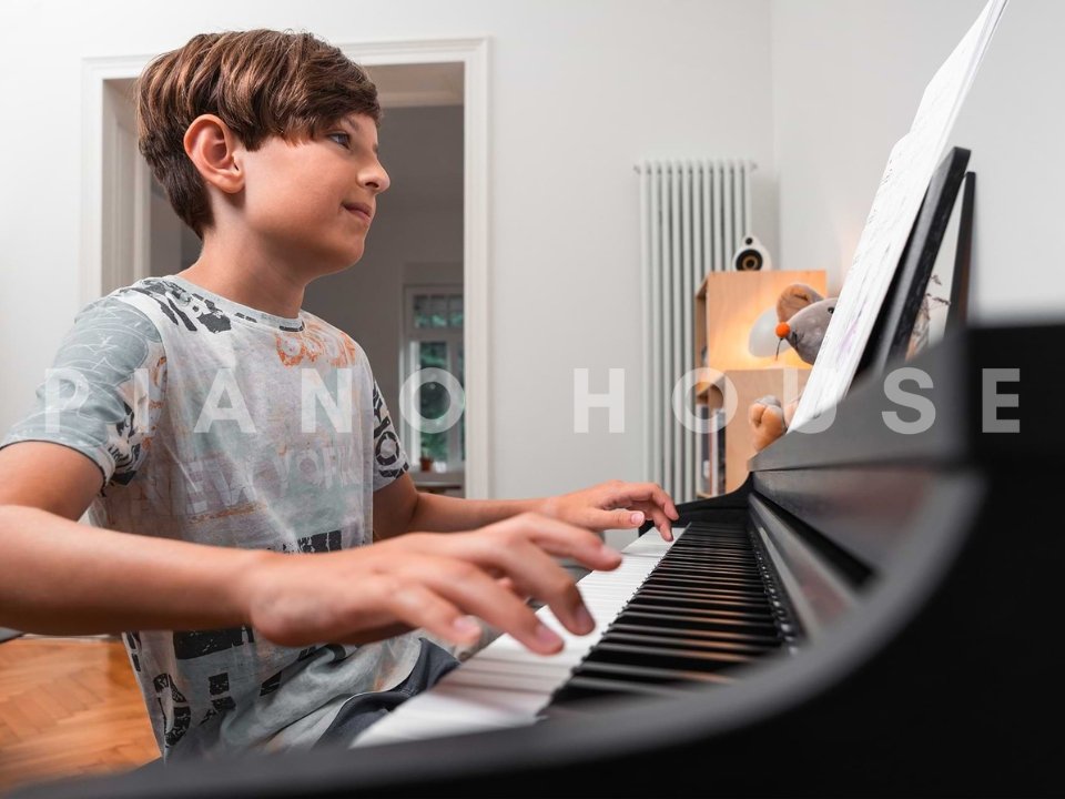 Cận cảnh KAWAI CX202 B tại Piano House